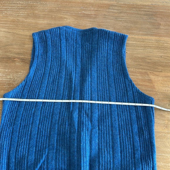 Shetland Wool Titan Sweater Vest - Picture 8 of 9